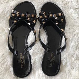 Black Rockstud Flip Flops